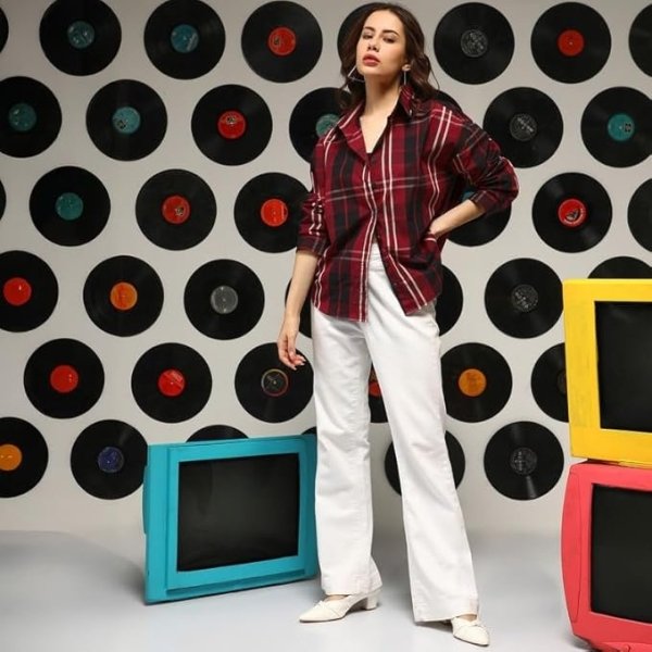 Campus Sutra Women's Polyester Blend Oversized Fit Shirt Buffalo-Check for Casual Wear | Spread Collar | Long Sleeves | Button Closure | Oversized Shirt Crafted with Comfort Fit for Everyday Wear