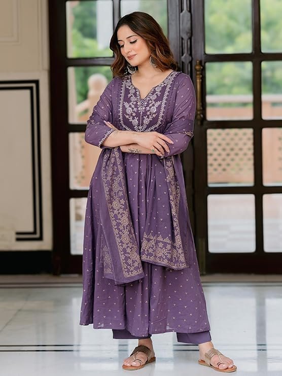 Amazon Brand - Myx Women's Kurta Pant Set with Embroidered Organza Dupatta